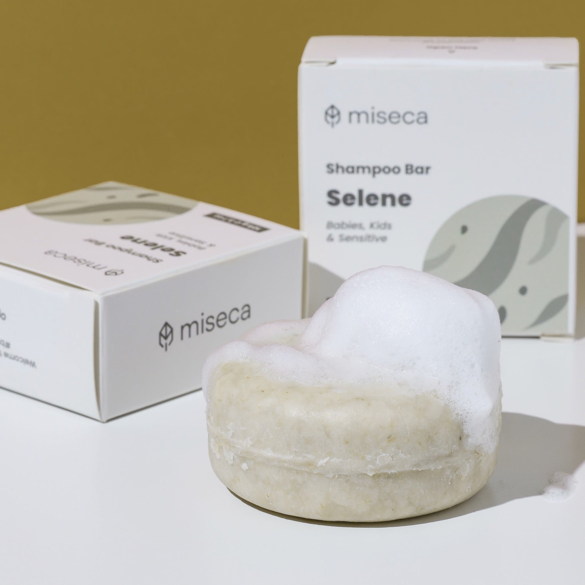 Selene Hassas Ciltler ve Çocuklar Yatıştırıcı Katı Şampuan 105 g - miseca
